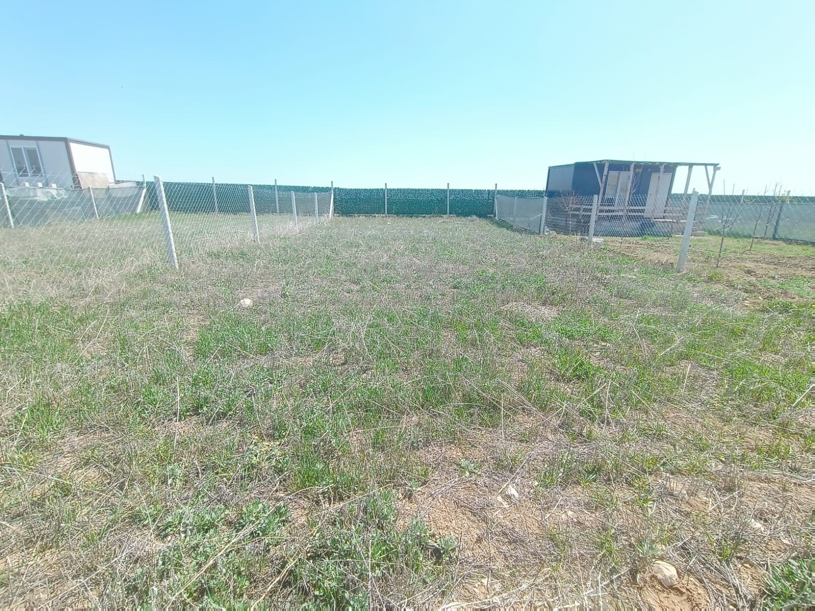 TEMELLİ ÜCRET KÖYÜNDE 255 METRE SATILIK HOBİ BAHÇESİ