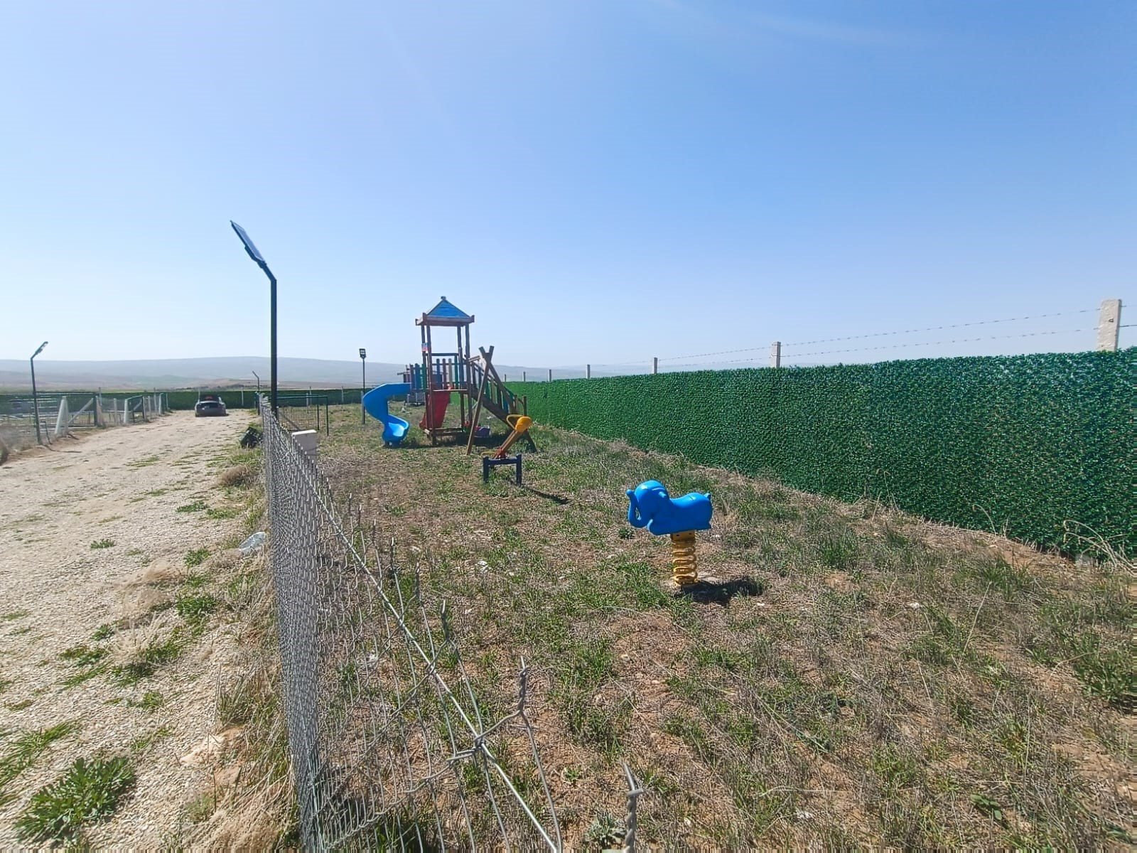 TEMELLİ ÜCRET KÖYÜNDE 255 METRE SATILIK HOBİ BAHÇESİ