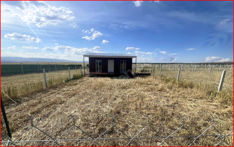 TEMELLİ ÜCRET MAH. KONTEYNER EVİ YAPILI SATILIK HOBİ BAHÇESİ